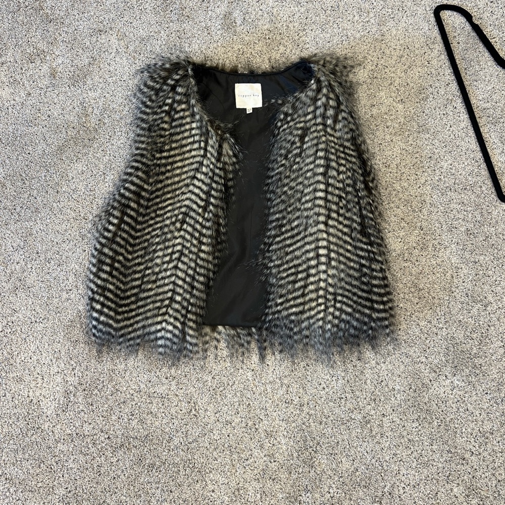 Copper Key faux furry vest! Unique and eye catching.